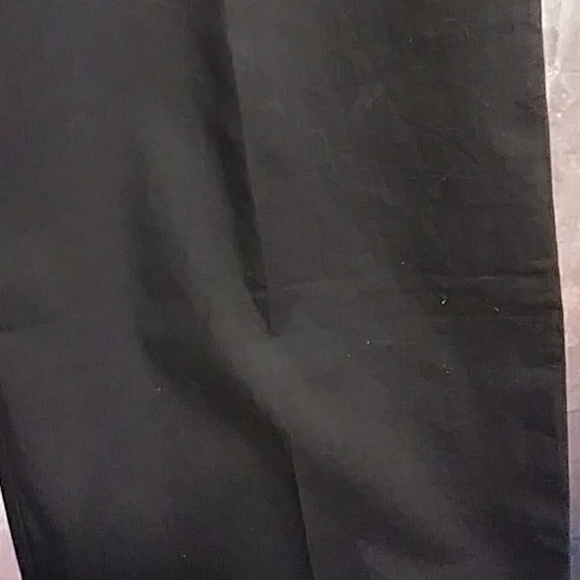 Red Tag - Picture 2 of 4